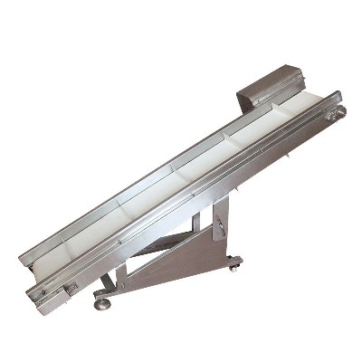 廠家直供全自動斗式注塑顆粒提升機(jī)傾斜式成品輸送機(jī)鏈板式提升機(jī)